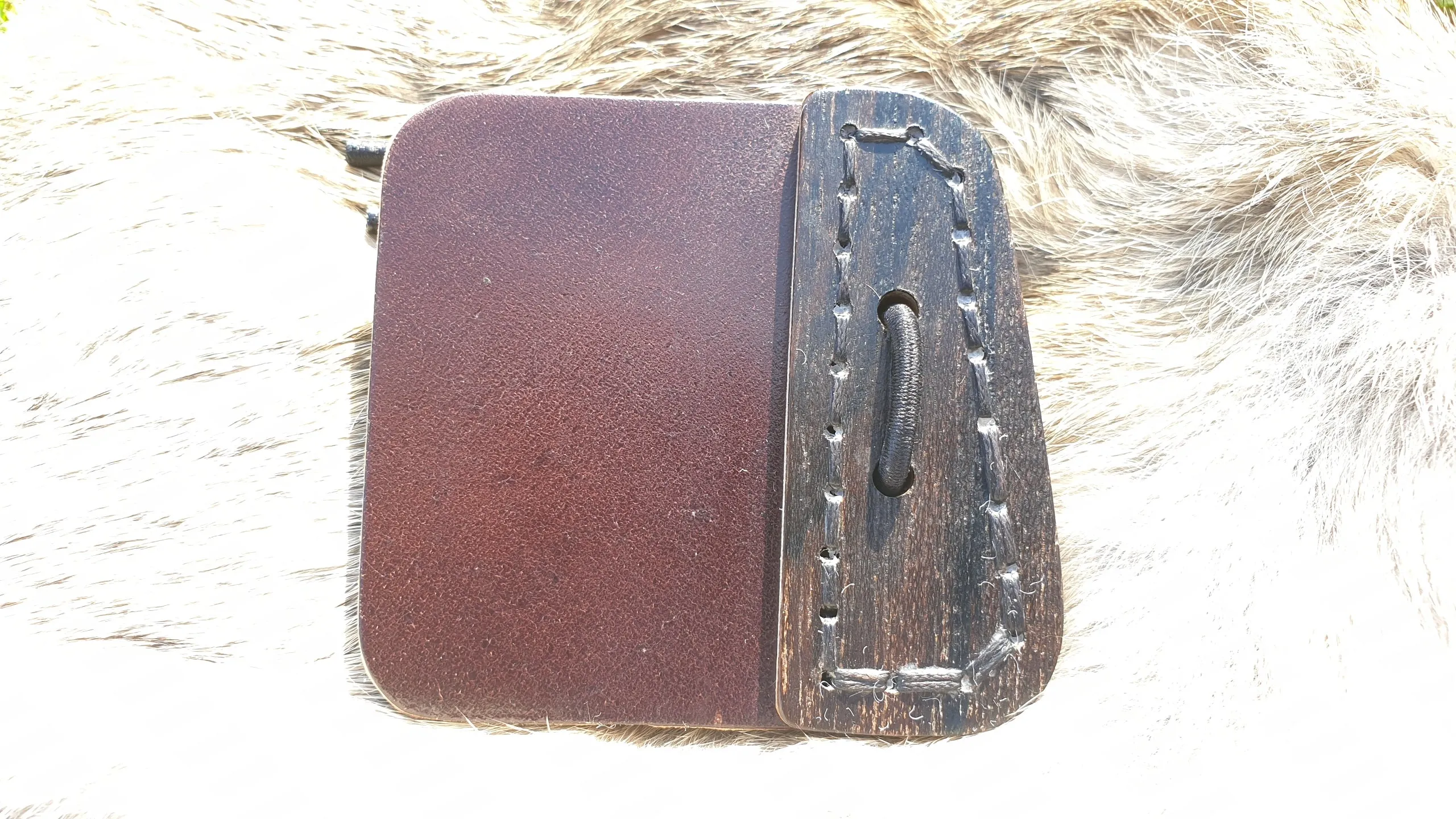 Zircote Three Under Finger Tab - in stock